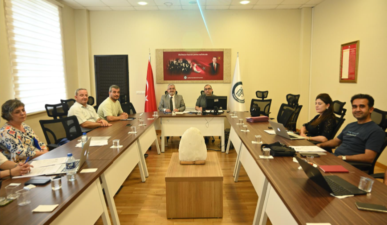 Üniversitemiz ihtisaslaşma çalışmalarının kurumsal bir yapıda sürdürülmesi için kurulan “Çankırı