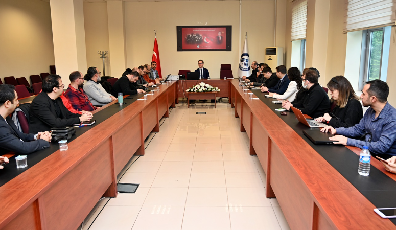 ÇAKÜ’de yayın yapan Akademik dergilerin editörleri ile dergi yayınlamayı planlayan