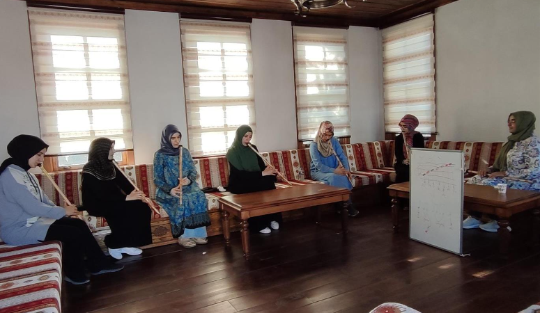 Çankırı Karatekin Üniversitesi Darülhadis İslam Araştırmaları Merkezi, yaz döneminde kız