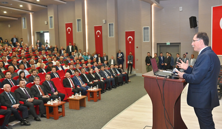 Kamu Başdenetçisi Avukat Şeref Malkoç, Çankırı Valiliği Sosyal Tesis Konferans