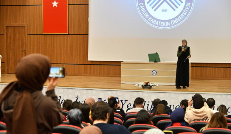 ÜNİVERSİTEMİZİN Türk Dili ve Edebiyatı Bölümü “Türk Edebiyatı Topluluğu” ile