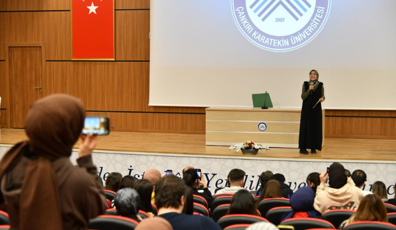 ÜNİVERSİTEMİZİN Türk Dili ve Edebiyatı Bölümü “Türk Edebiyatı Topluluğu” ile