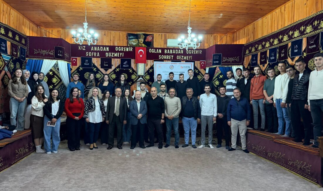 Türk Dili ve Edebiyatı Bölümü öğretim üyesi Doç. Dr. İbrahim