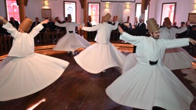 Mevlâna Celaleddin Rumi’nin Hakka yürüdüğü gün olarak anılan Şeb-i Arûs’un