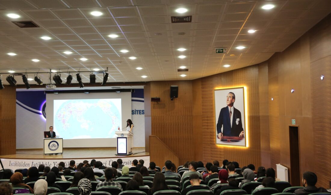 Çankırı Karatekin Üniversitesi (ÇAKÜ) Uluslararası İlişkiler Topluluğu tarafından düzenlenen “Kariyer