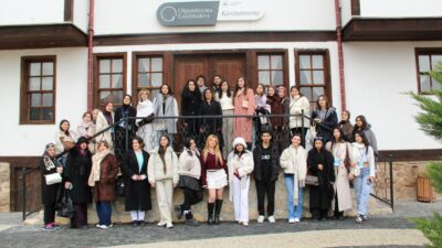 Üniversitemiz Sanat, Tasarım ve Mimarlık Fakültesi Tekstil ve Moda Tasarımı