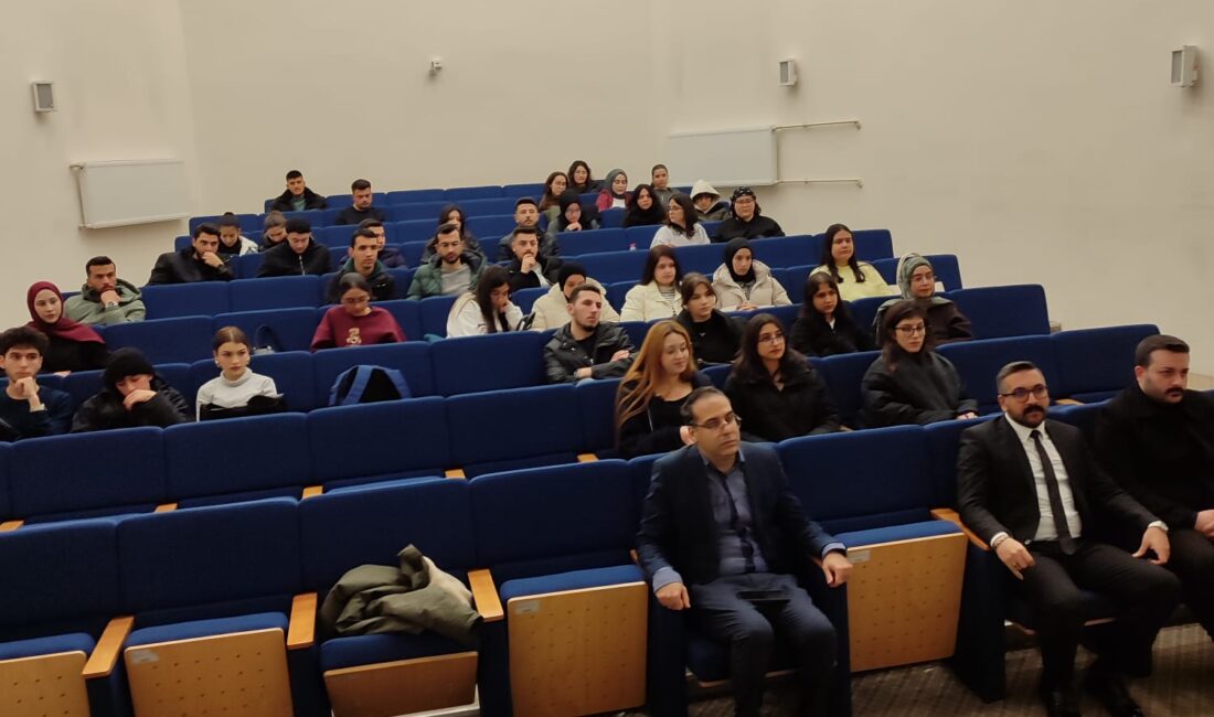 Hukukçu/Yazar Ali CÖMERT, öğrencilerimizle kamu sektöründeki kariyer imkânlarına ilişkin bir