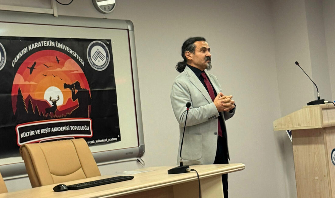 Çankırı Karatekin Üniversitesi (ÇAKÜ) Bilgi ve Belge Yönetimi Bölümü öğrencileri