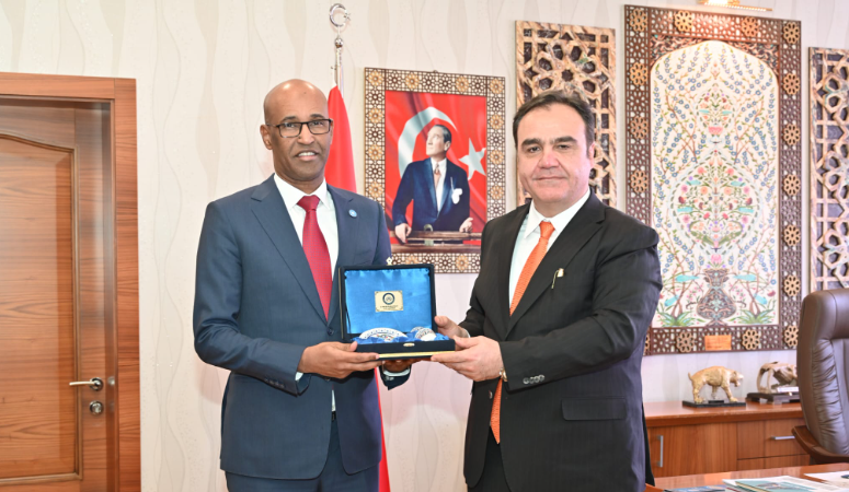 Somali Ankara Büyükelçisi Sayın Fathudin Ali Mohamed, Üniversitemizi ziyaret ederek