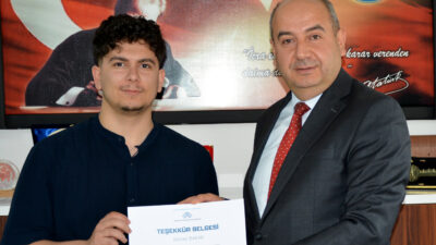 Çankırı Karatekin Üniversitesi Spor ve E-Spor Topluluğu üyeleri, üniversite öğrencilerine