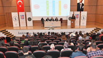 Hukuk Fakültesi ve fakülteye ait toplulukların düzenlediği sempozyuma Çankırı Cumhuriyet