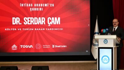 Türkiye Gençlik Vakfı (TÜGVA) İhtisas Akademi’26 kapsamında düzenlenen “Krizler Çağında