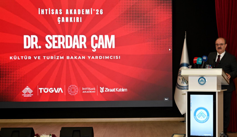 Türkiye Gençlik Vakfı (TÜGVA) İhtisas Akademi’26 kapsamında düzenlenen “Krizler Çağında