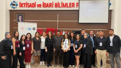 Üniversitemiz Girişimcilik Topluluğu tarafından öğrencilerin profesyonel iş yaşamına daha donanımlı